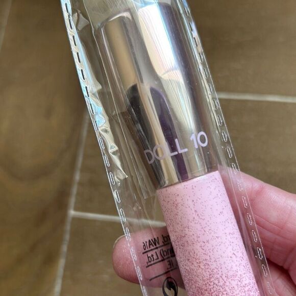 Doll 10 Makeup Brush - Picture 3 of 5
